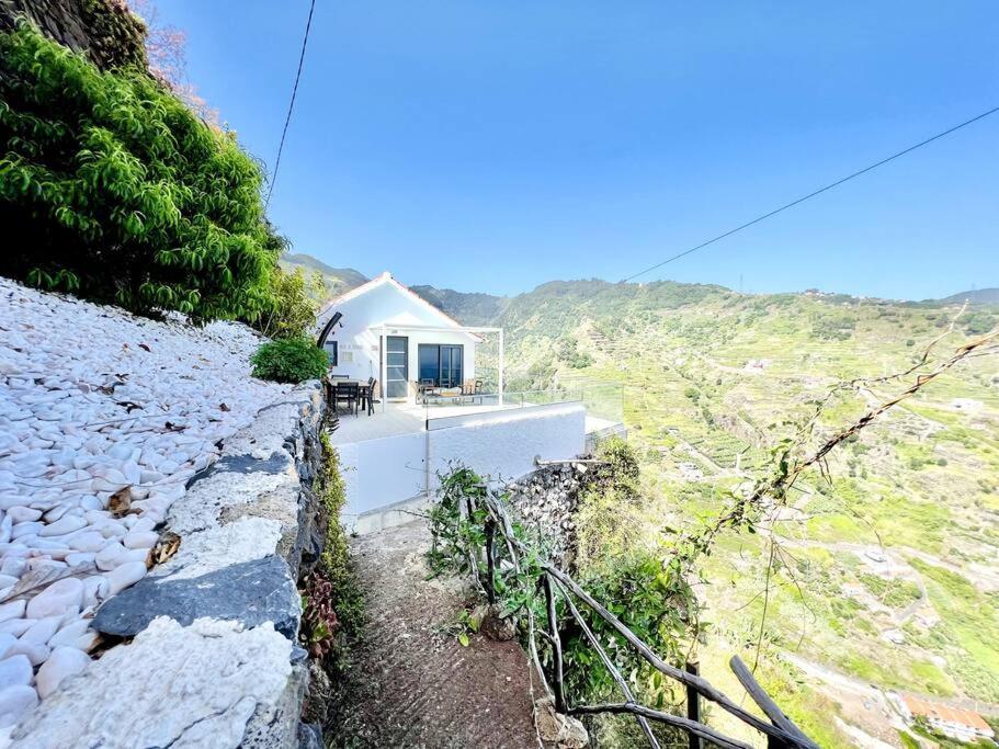 Mar A Vista By Your Madeira Rentals Понта-ду-Сол Экстерьер фото